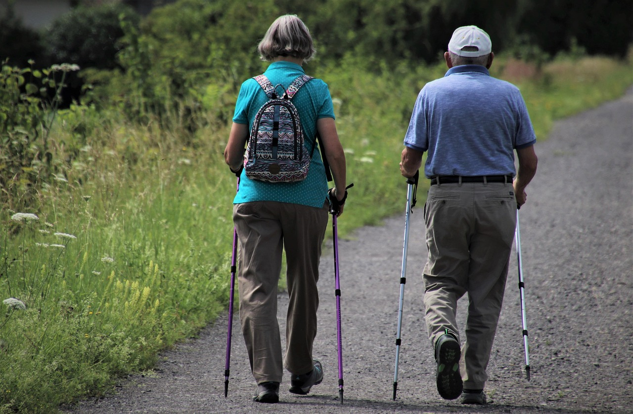 Gdzie na Nordic Walking w Wielkopolsce? Leśne trasy z dala od asfaltu